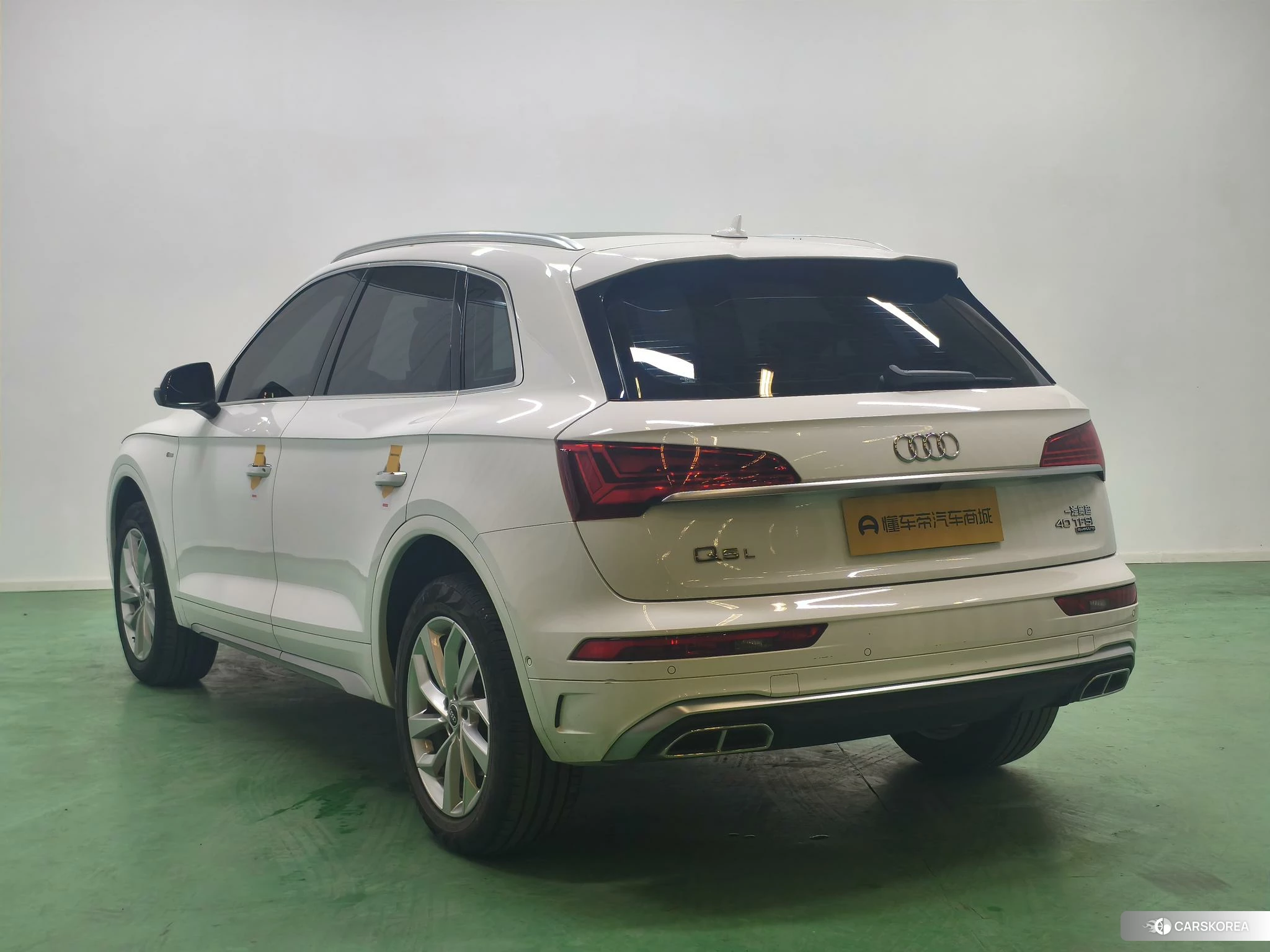 Audi Q5L id 4413269 из Китая 17