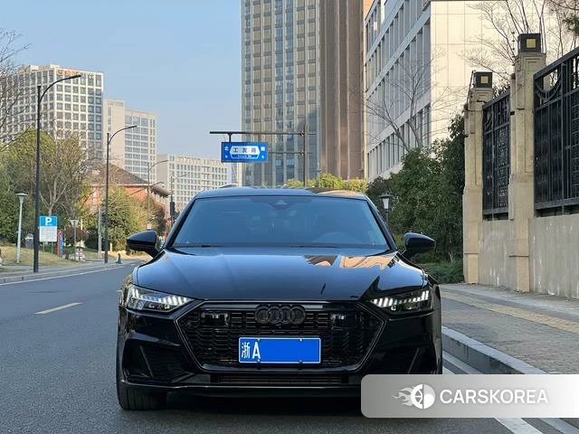 Audi A7L id 4275919 из Китая 17