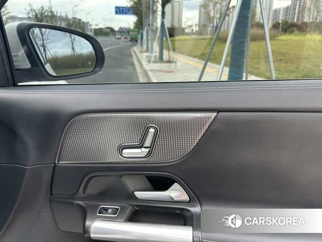 Mercedes-Benz GLA id 3919393 из Китая 14