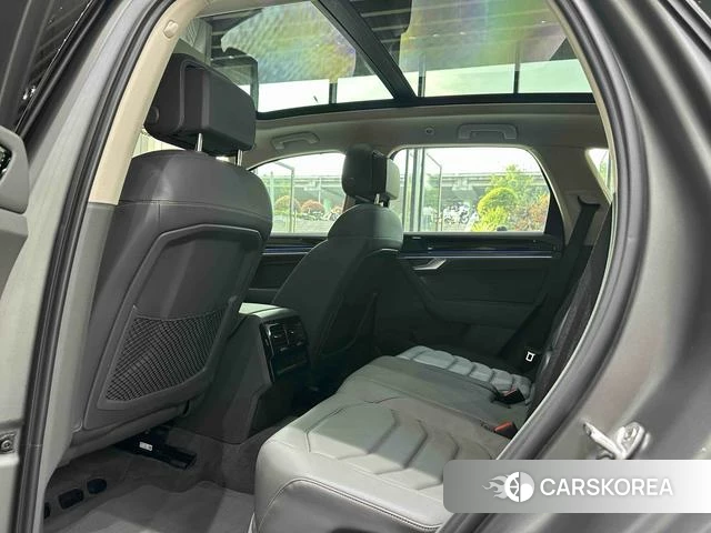 Volkswagen Touareg id 4300114 из Китая 22