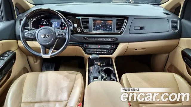 Kia The New Carnival id 2505499 из Кореи 17