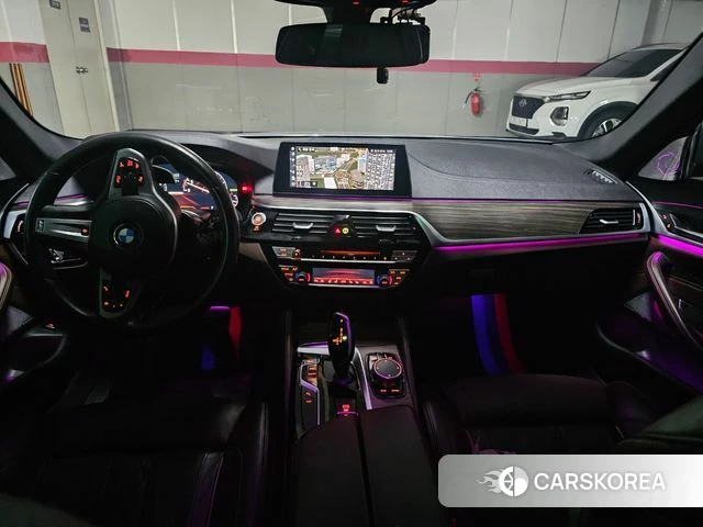 BMW 5 Series (G30) id 3885947 из Кореи 17