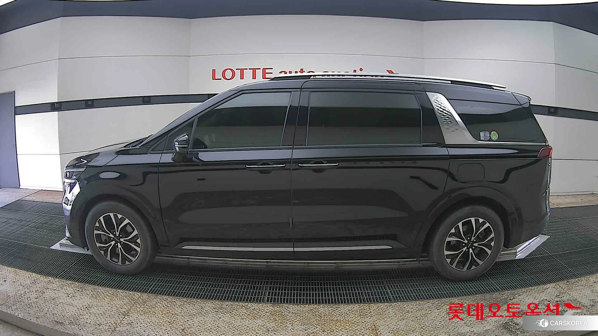 Kia Carnival id 3888402 из Кореи 35