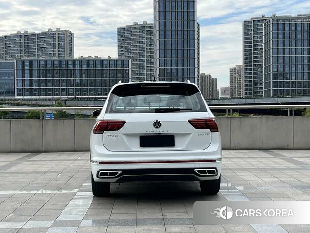 Volkswagen Tiguan L id 4297613 из Китая 12