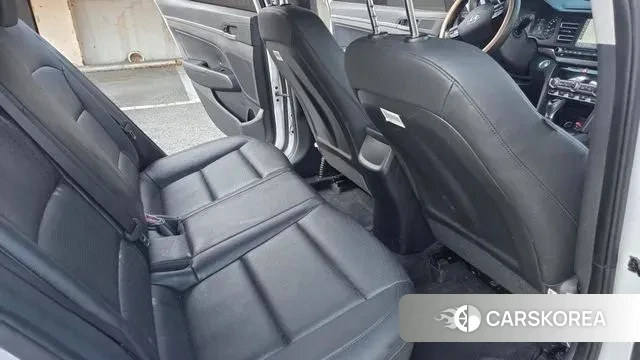 Hyundai The New Avante AD id 3578528 из Кореи 17