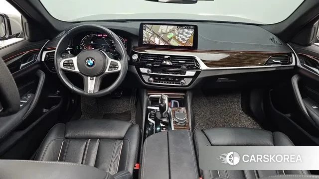 BMW 5 Series (G30) id 3033037 из Кореи 17