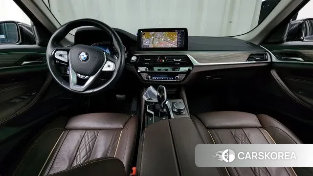 BMW 5 Series (G30) id 3372714 из Кореи 17