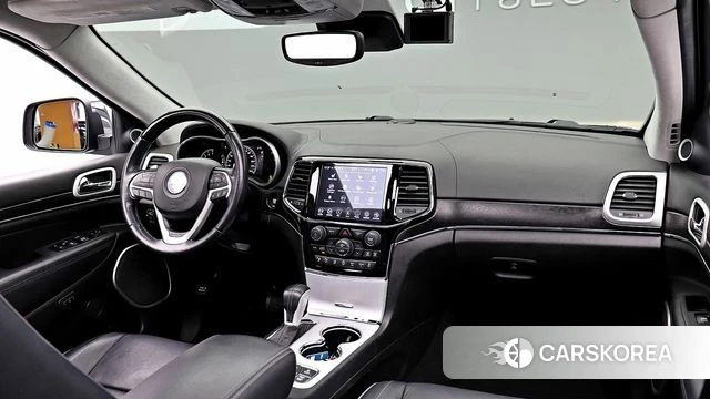 Jeep Grand Cherokee id 4268358 из Кореи 17