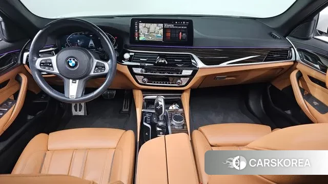 BMW 5 Series (G30) id 3355045 из Кореи 17