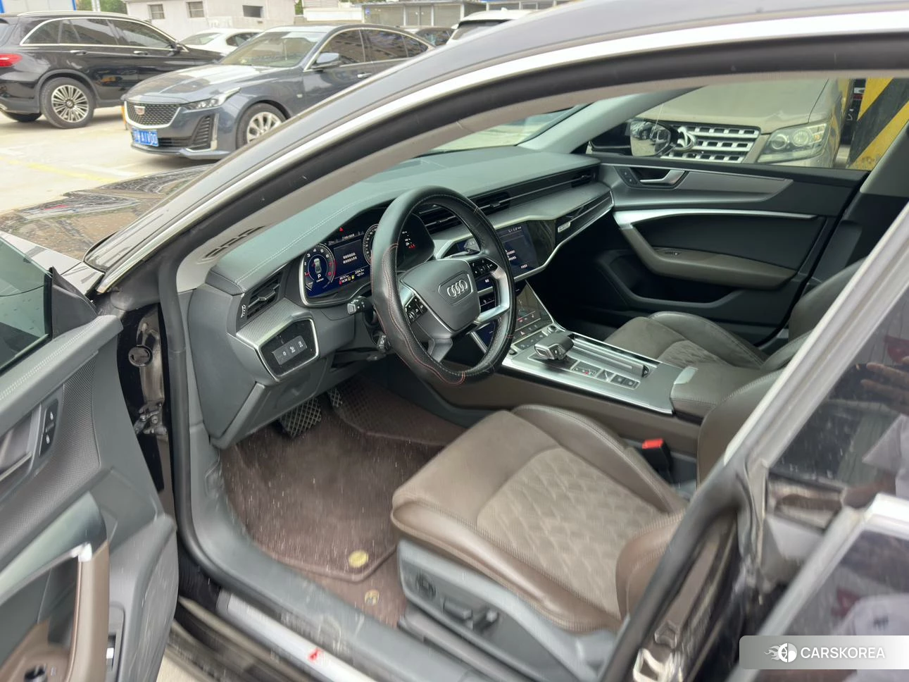 Audi A7L id 4405928 из Китая 7