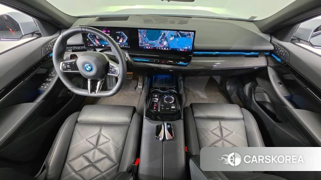 BMW 5 Series (G60) id 4725296 из Кореи 37
