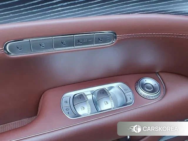 Genesis G90 (RS4) id 3492528 из Кореи 17