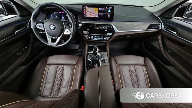 BMW 5 Series (G30) id 3852007 из Кореи 17