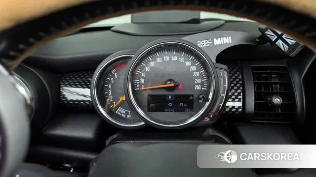 Mini Cooper S Convertible id 3709293 из Кореи 17