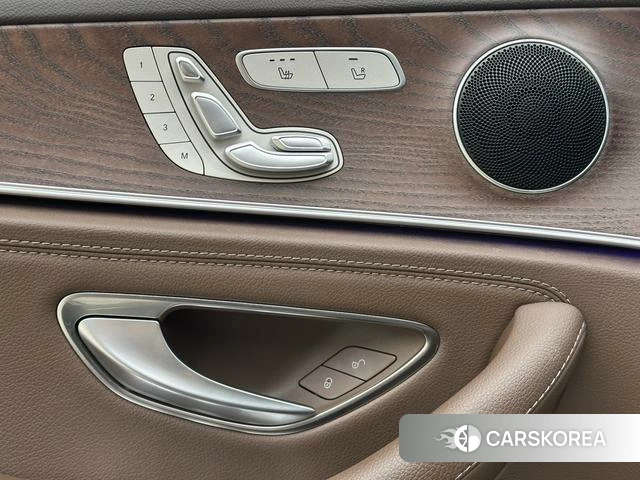 Mercedes-Benz E-class id 4313404 из Китая 13