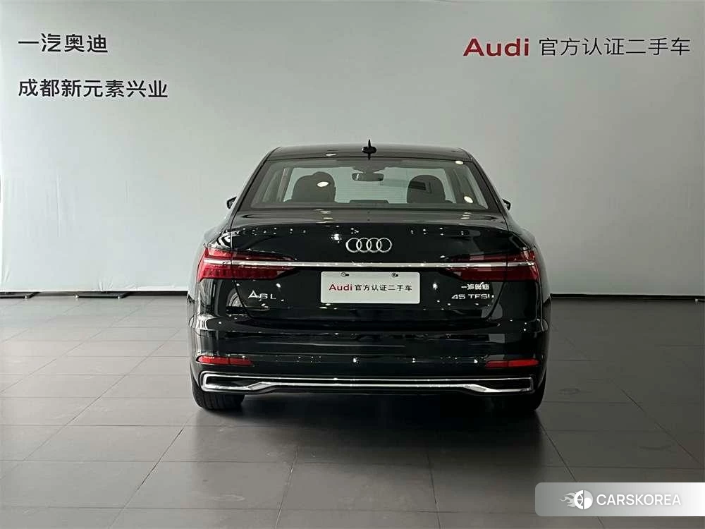 Audi A6L id 4426857 из Китая 11