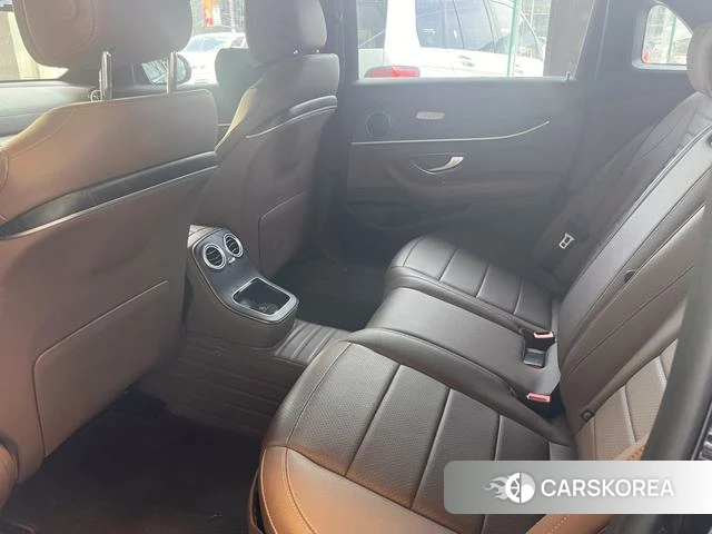 Mercedes-Benz E-class id 4399907 из Китая 12