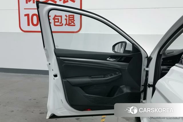 Volkswagen Bora id 4297654 из Китая 21