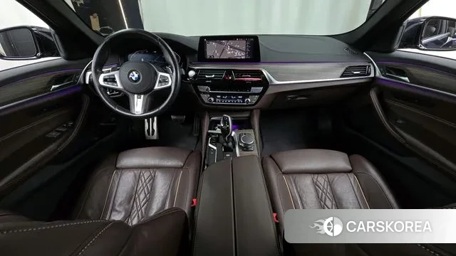 BMW 5 Series (G30) id 2886467 из Кореи 17