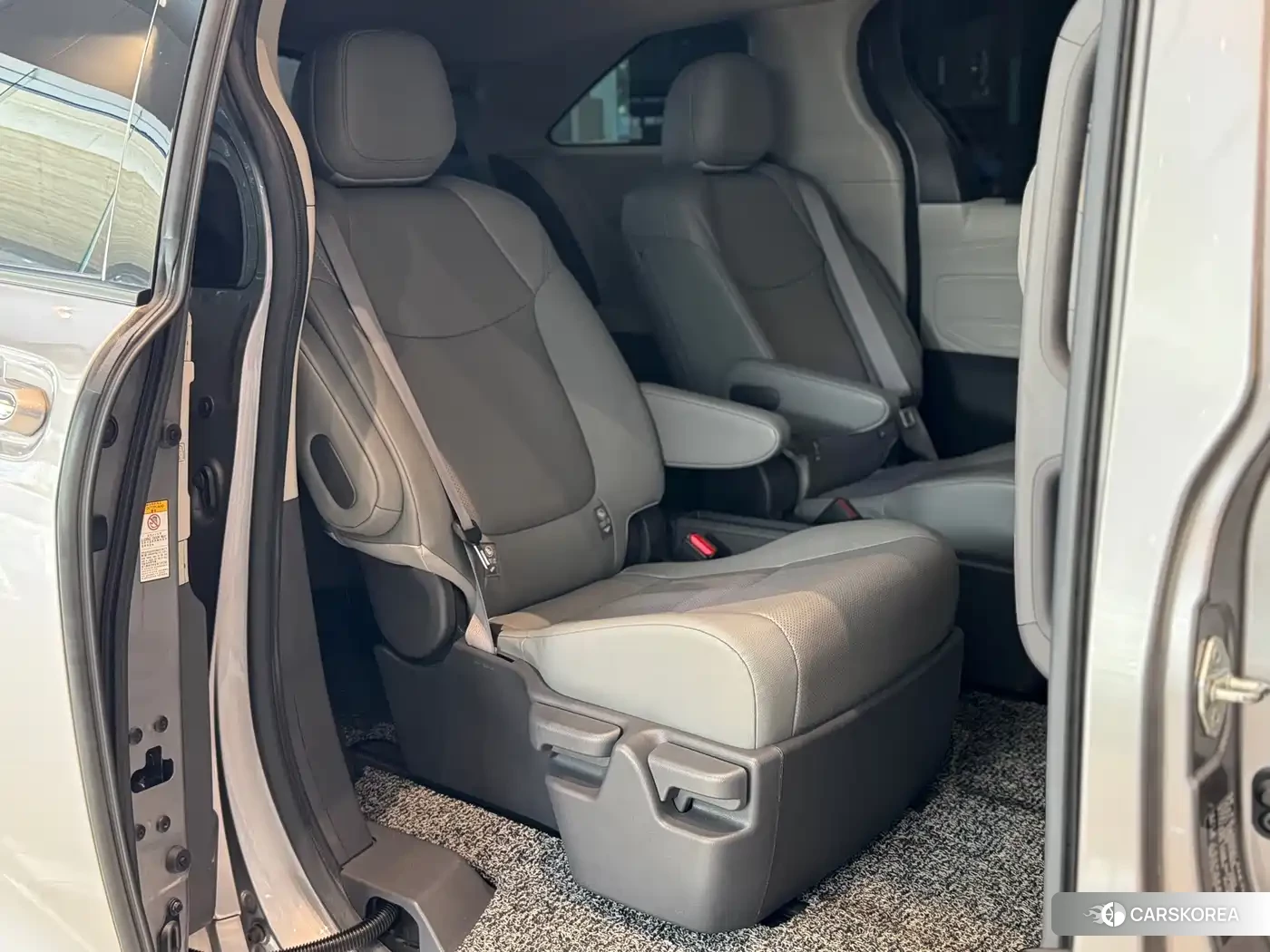 Toyota Sienna id 4547431 из Китая 22