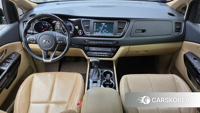 Kia The New Carnival id 4667142 из Кореи 17