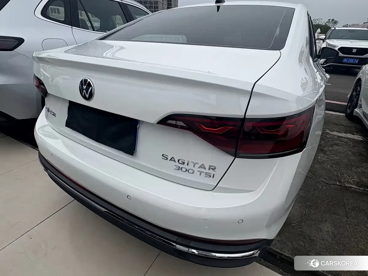 Volkswagen Sagitar id 4628464 из Китая 13