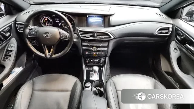 Infiniti Q30 id 3526065 из Кореи 17