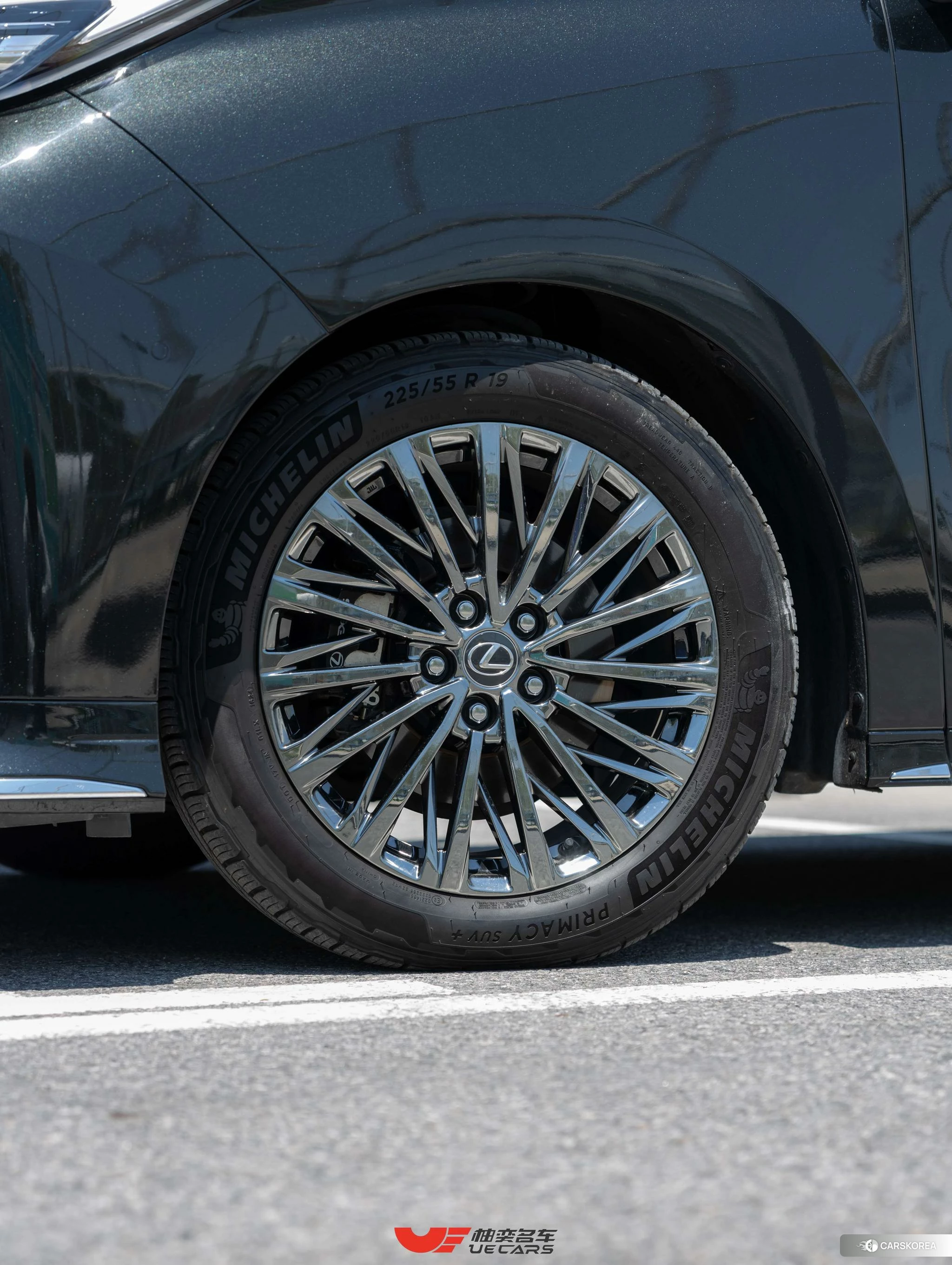 Lexus LM id 4440437 из Китая 20