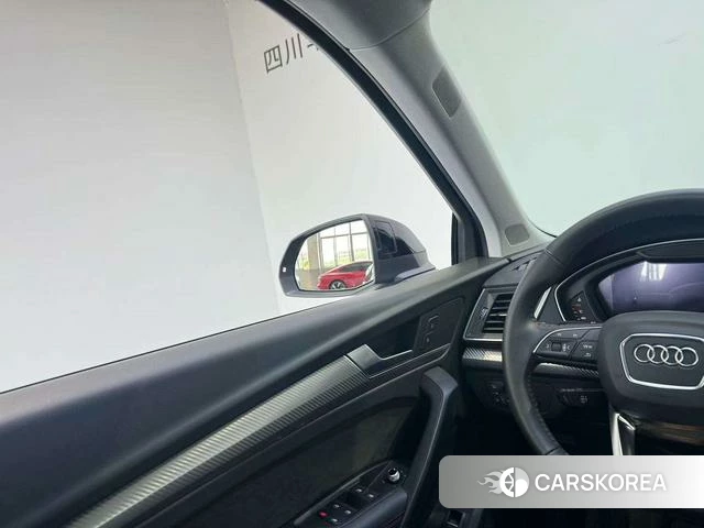Audi Q5L id 4359509 из Китая 16