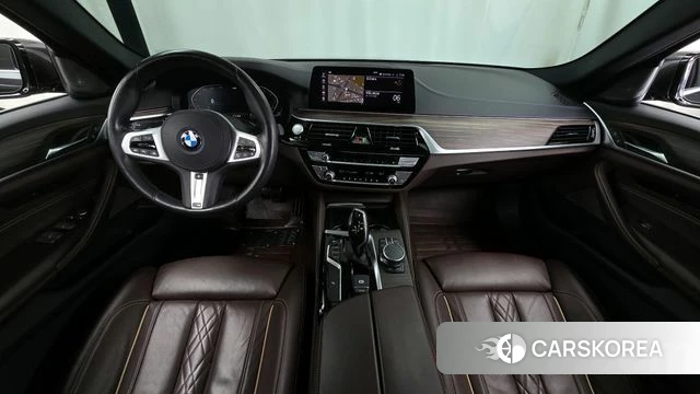 BMW 5 Series (G30) id 4284406 из Кореи 27