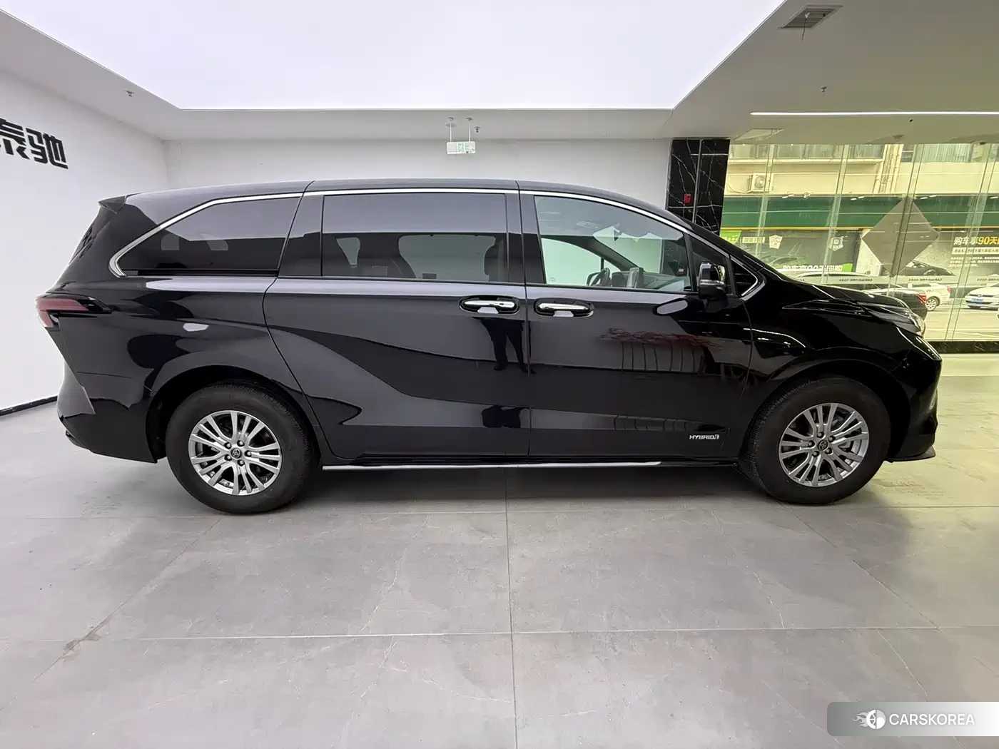 Toyota Sienna id 4629620 из Китая 15