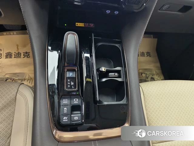 Toyota Elfa id 4261188 из Китая 23
