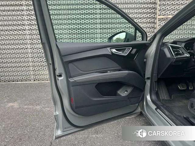 Audi Q4 e-tron id 3909004 из Китая 13