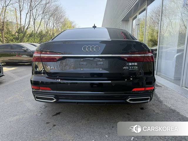 Audi A6L id 4272525 из Китая 7