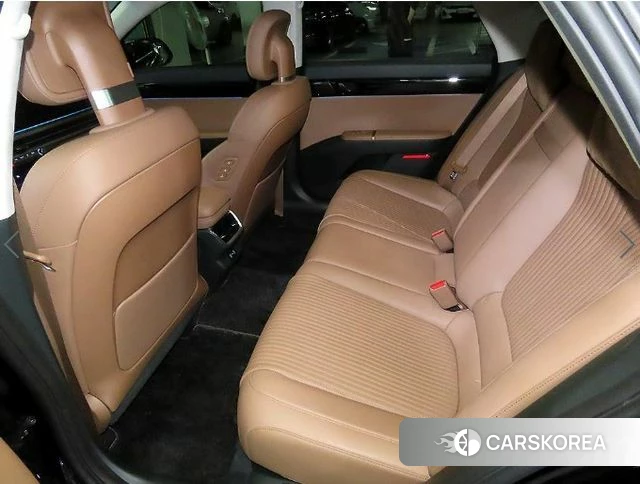Hyundai Grandeur (GN7) id 4591895 из Кореи 17