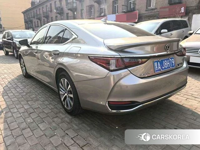 Lexus ES id 4278084 из Китая 7