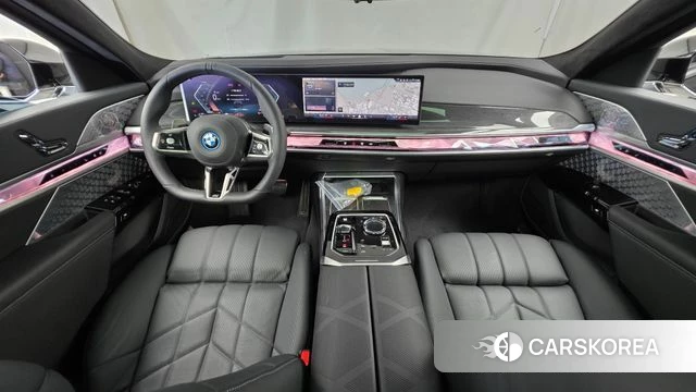 BMW 7 Series (G70) id 4669605 из Кореи 37