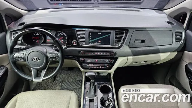 Kia The New Carnival id 2497183 из Кореи 17