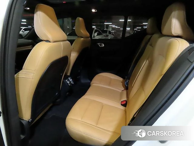 Volvo XC40 id 4624739 из Кореи 17