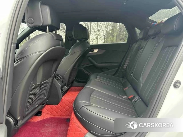 Audi A4L id 4299653 из Китая 7
