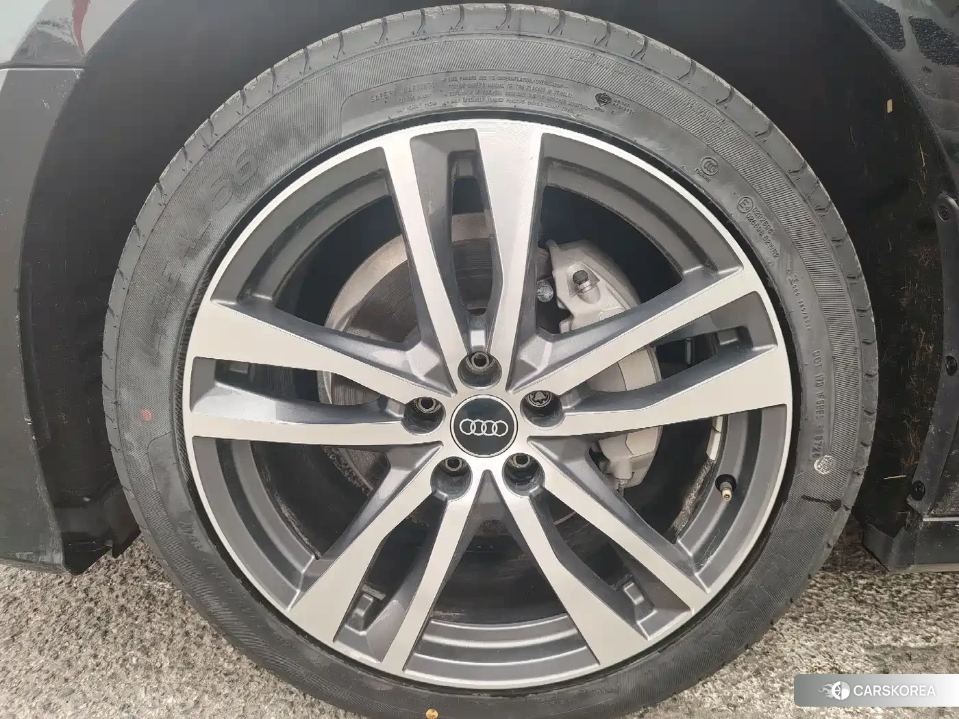 Audi A6L id 4576443 из Китая 12