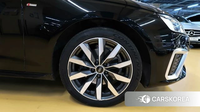 Audi A4 (B9) id 4485703 из Кореи 17