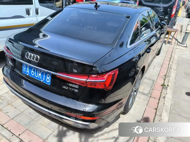 Audi A6L id 4271789 из Китая 14