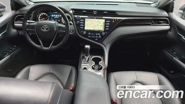 Toyota Camry (XV70) id 2599523 из Кореи 17