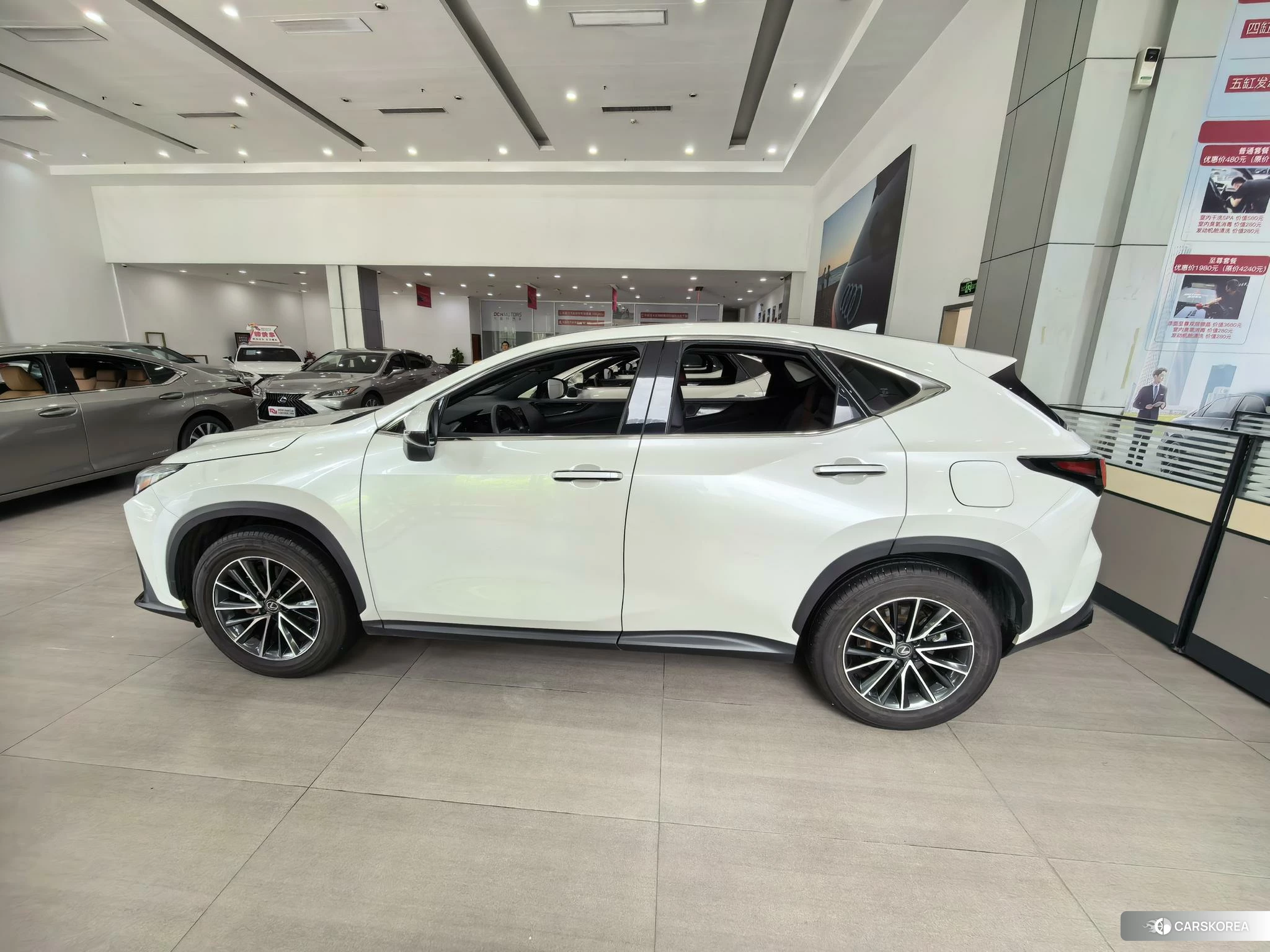 Lexus NX id 4479841 из Китая 7