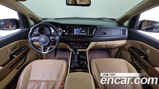 Kia All New Carnival id 2499339 из Кореи 17