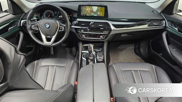 BMW 5 Series (G30) id 3924869 из Кореи 17