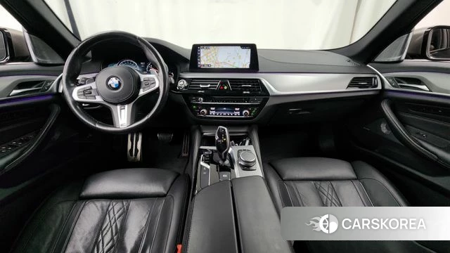 BMW 5 Series (G30) id 4471563 из Кореи 17