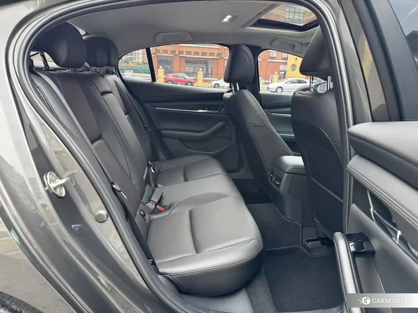 Mazda 3 id 4589512 из Китая 23