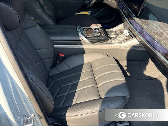 BMW 7 Series (G70) id 4941284 из Кореи 9